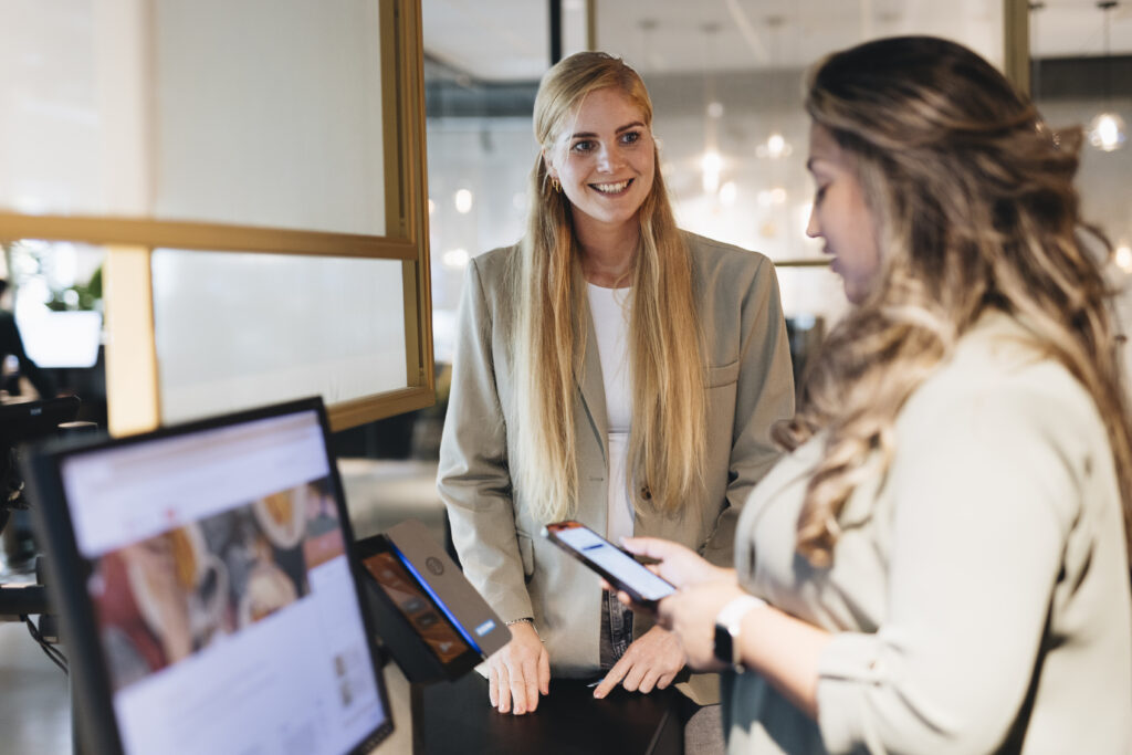 Sales Specialist